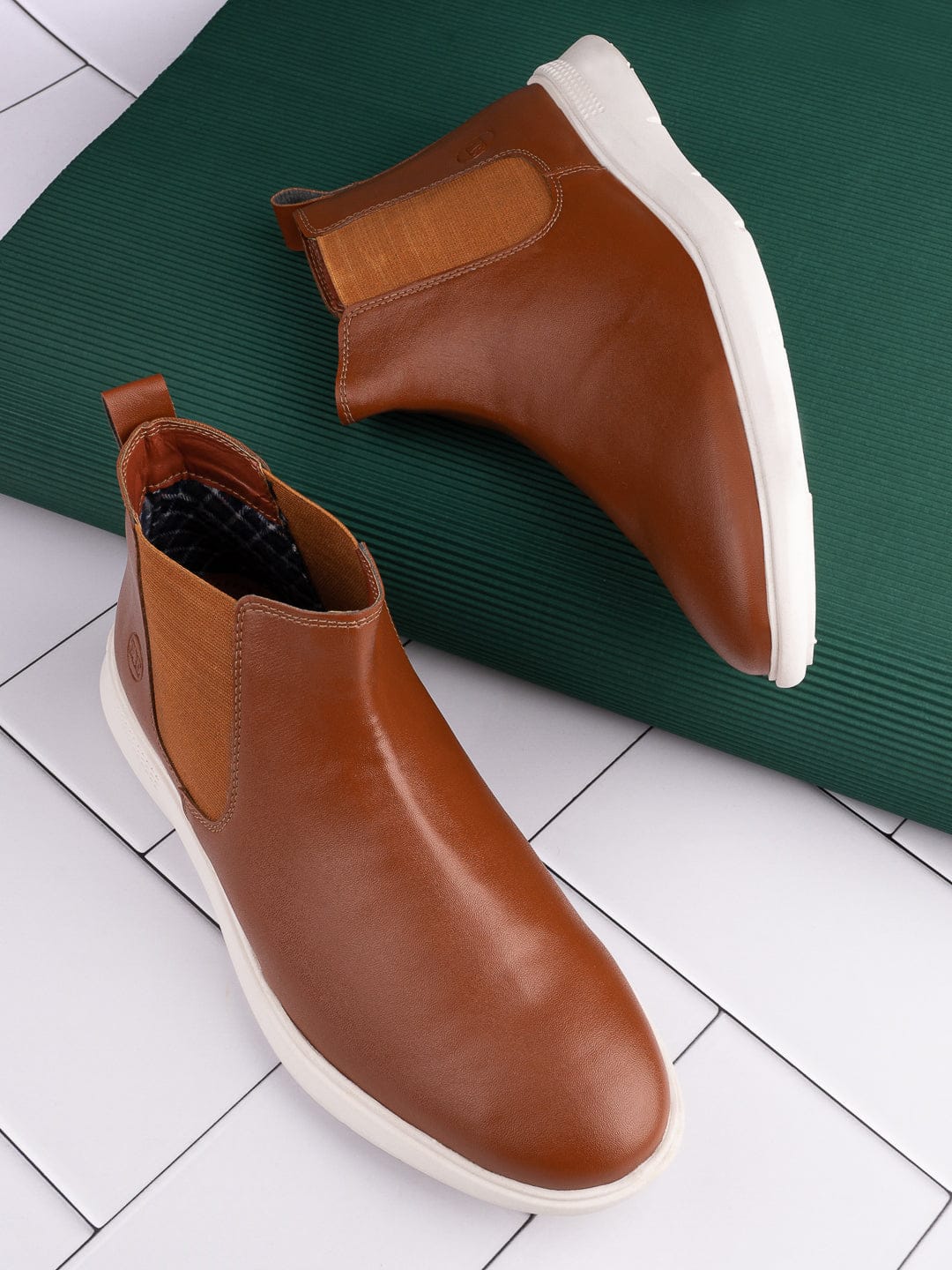 ESMEE Chelsea Boots