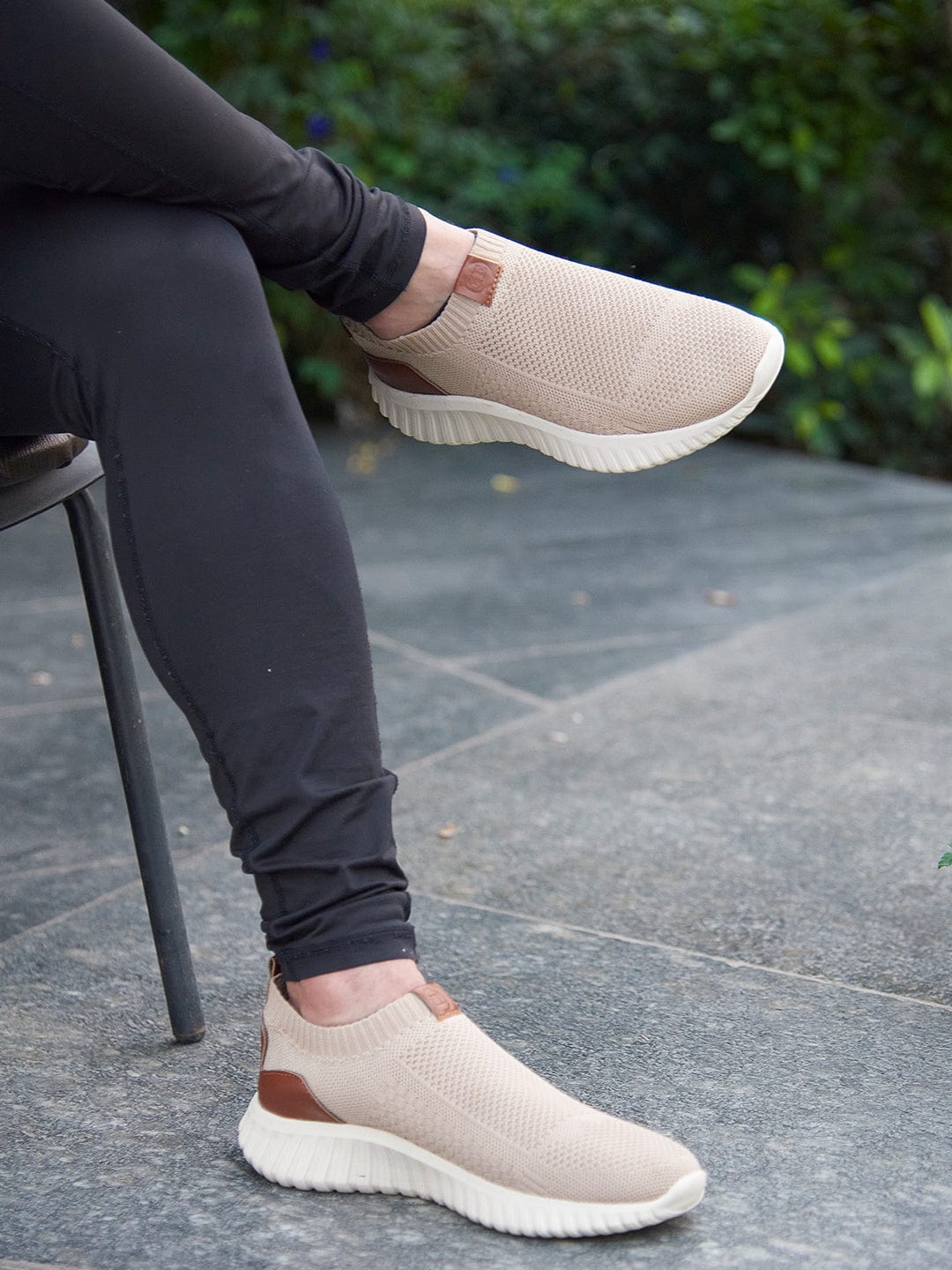 ESMEE Sports Slip On Running Shoes