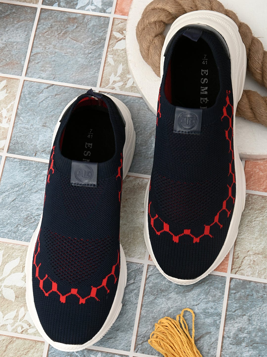 ESMEE Sports Slip On Running Shoes