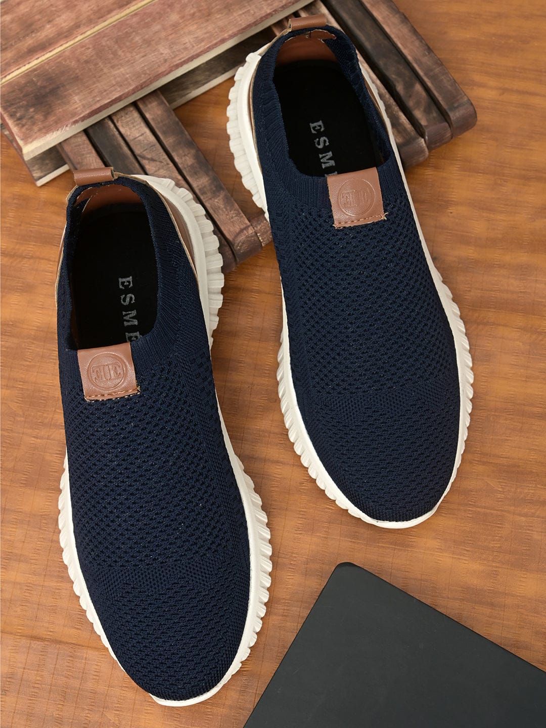 ESMEE Sports Slip On Running Shoes